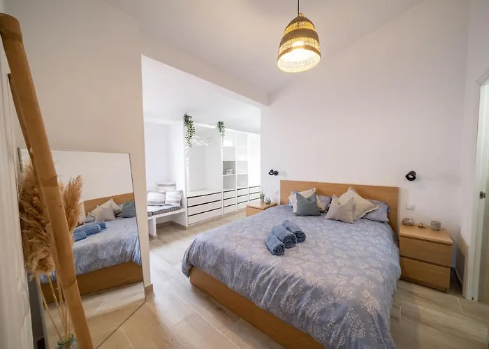 Seafront Modern - Sunset Views - Monthly Bookings Калан-Бош