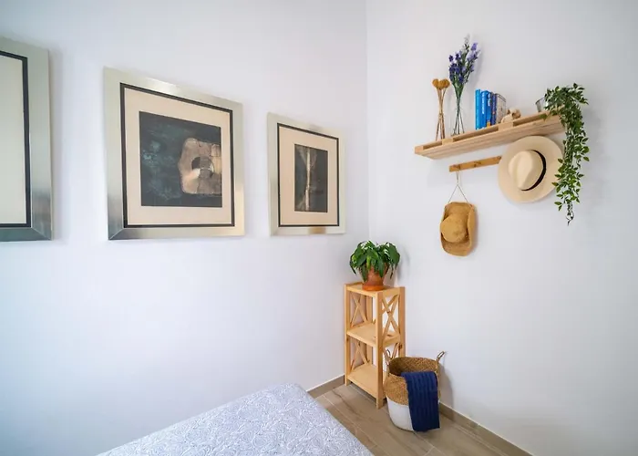 Seafront Modern - Sunset Views - Monthly Bookings Вилла