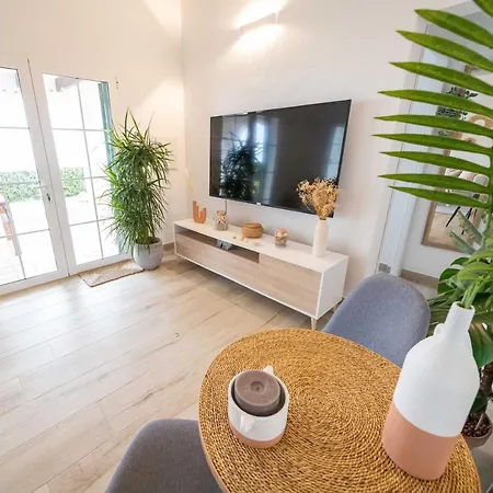 Вилла Seafront Modern To Relax And Disconnect